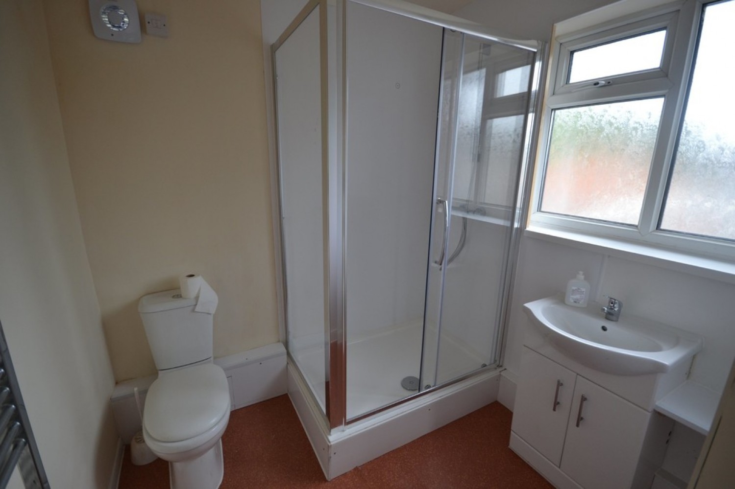 2 bedroom Flat for Letting Petworth Drive, Leicester