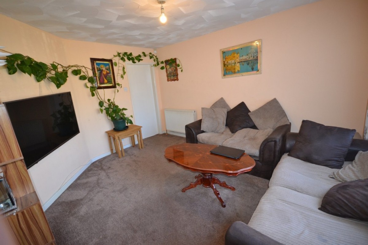 Tyringham Road, Wigston Meadows