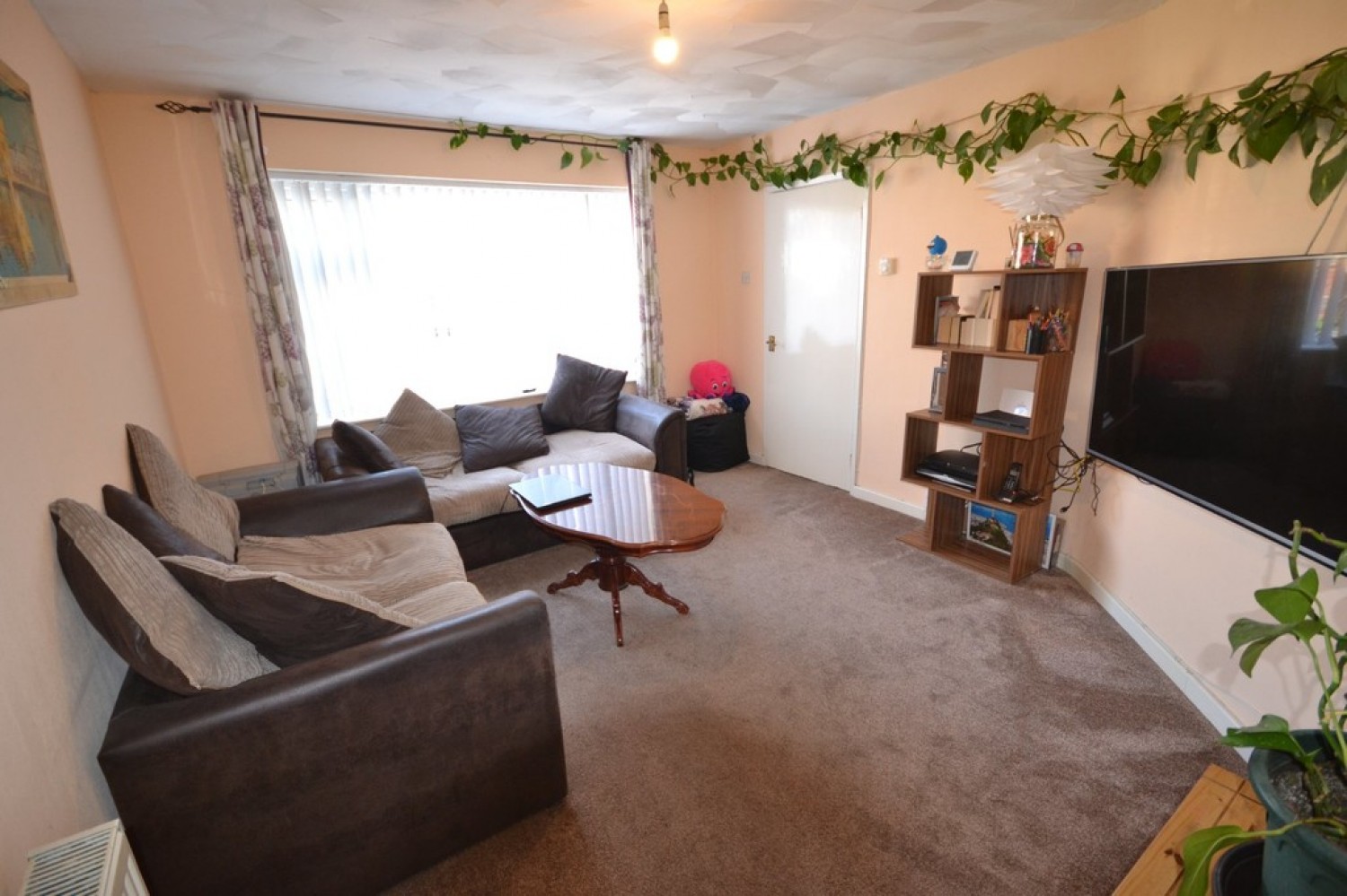 Tyringham Road, Wigston Meadows