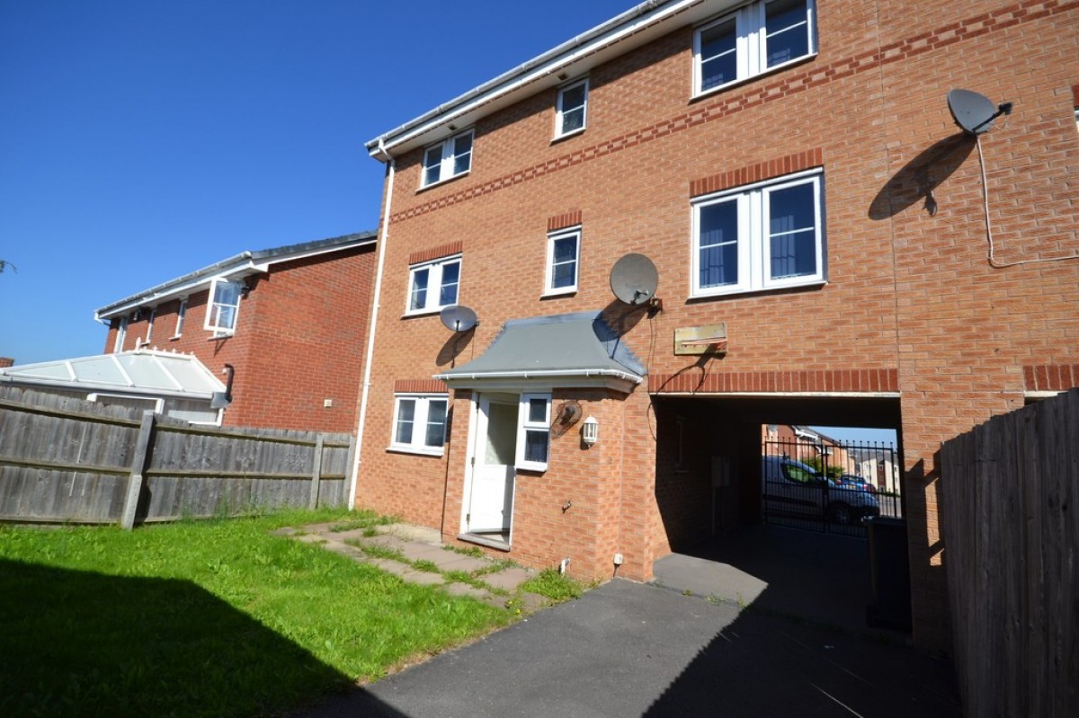 Brompton Road, Hamilton, Leicester