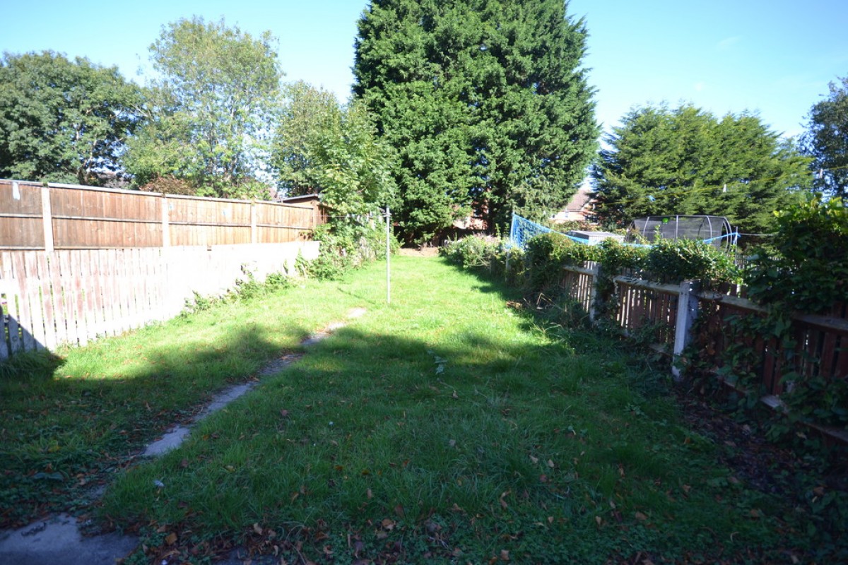 Hallam Cresent East, Leicester