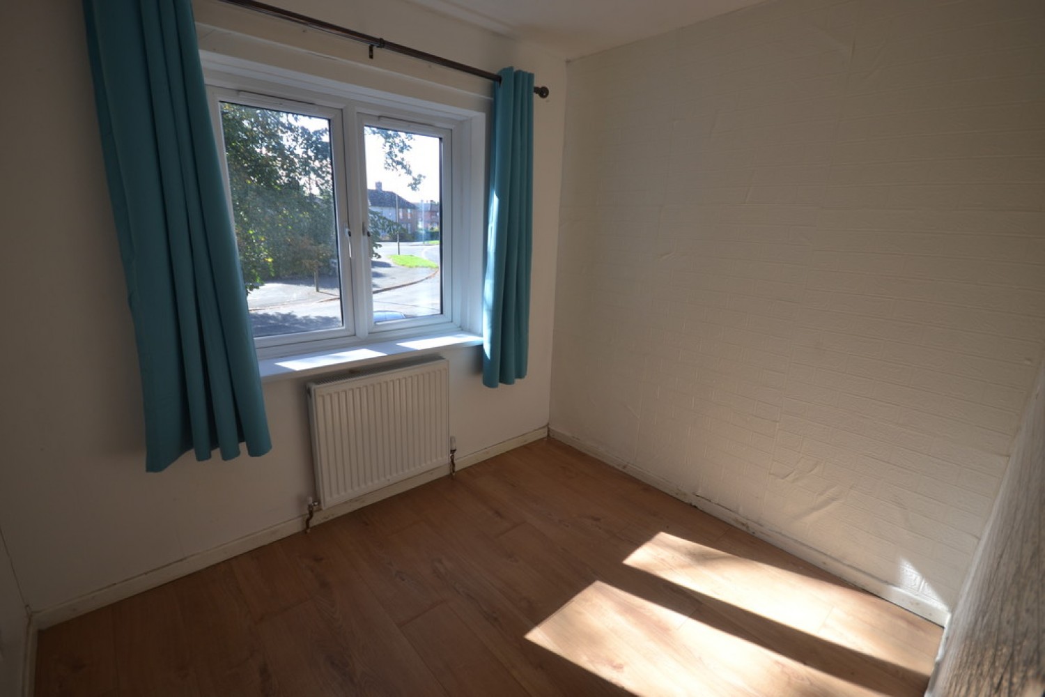 Hallam Cresent East, Leicester