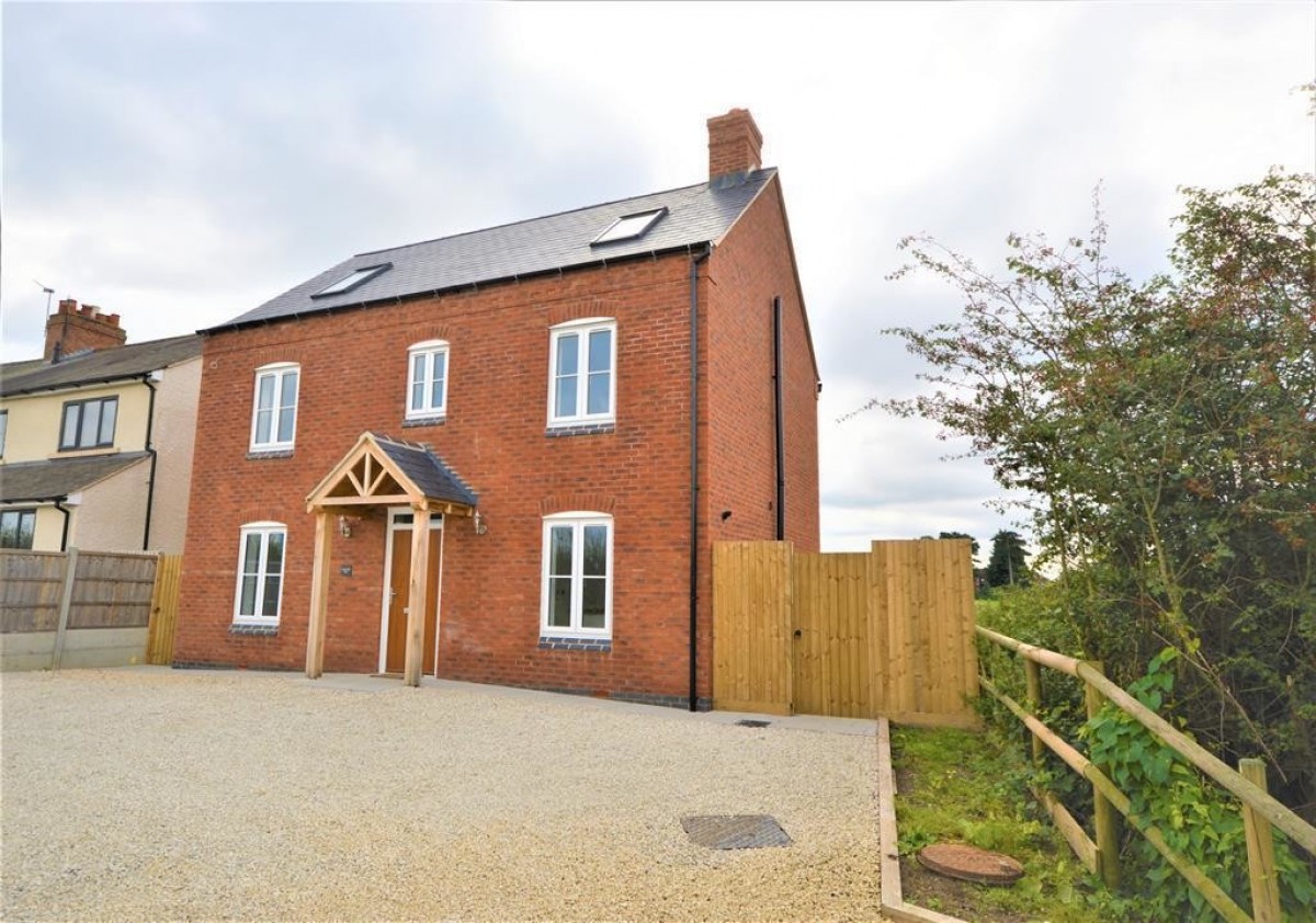 Bridle Way, Croft, Leicester, LE9 3EE