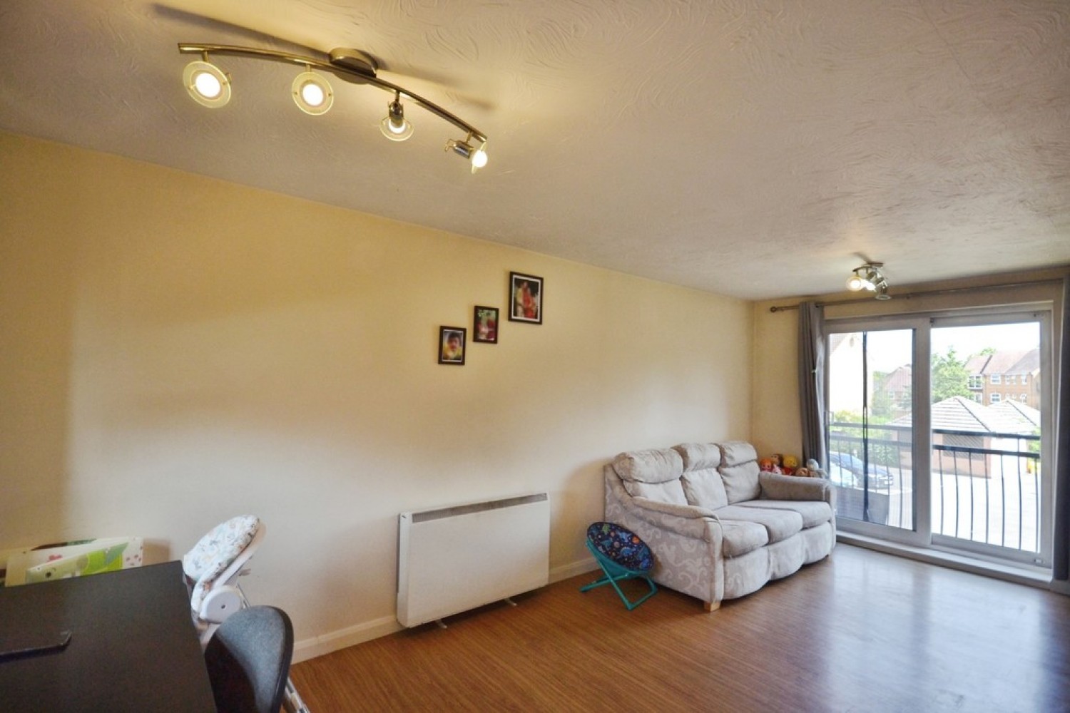2 bedroom Flat for Sale Blakeshay Close, Leicester