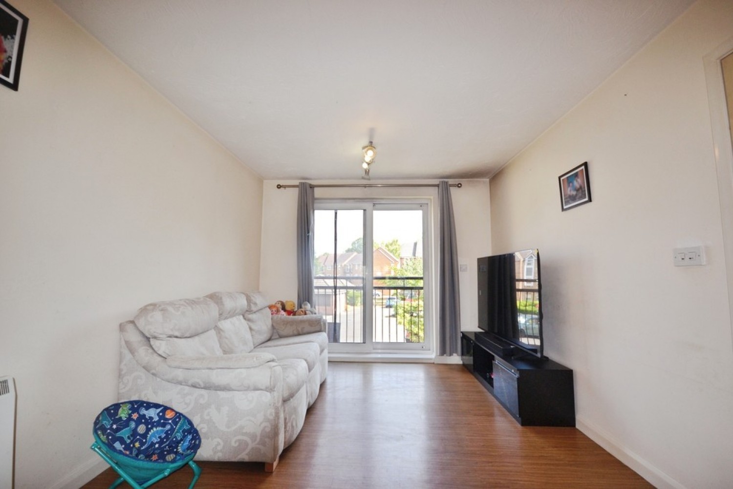 2 bedroom Flat for Sale Blakeshay Close, Leicester