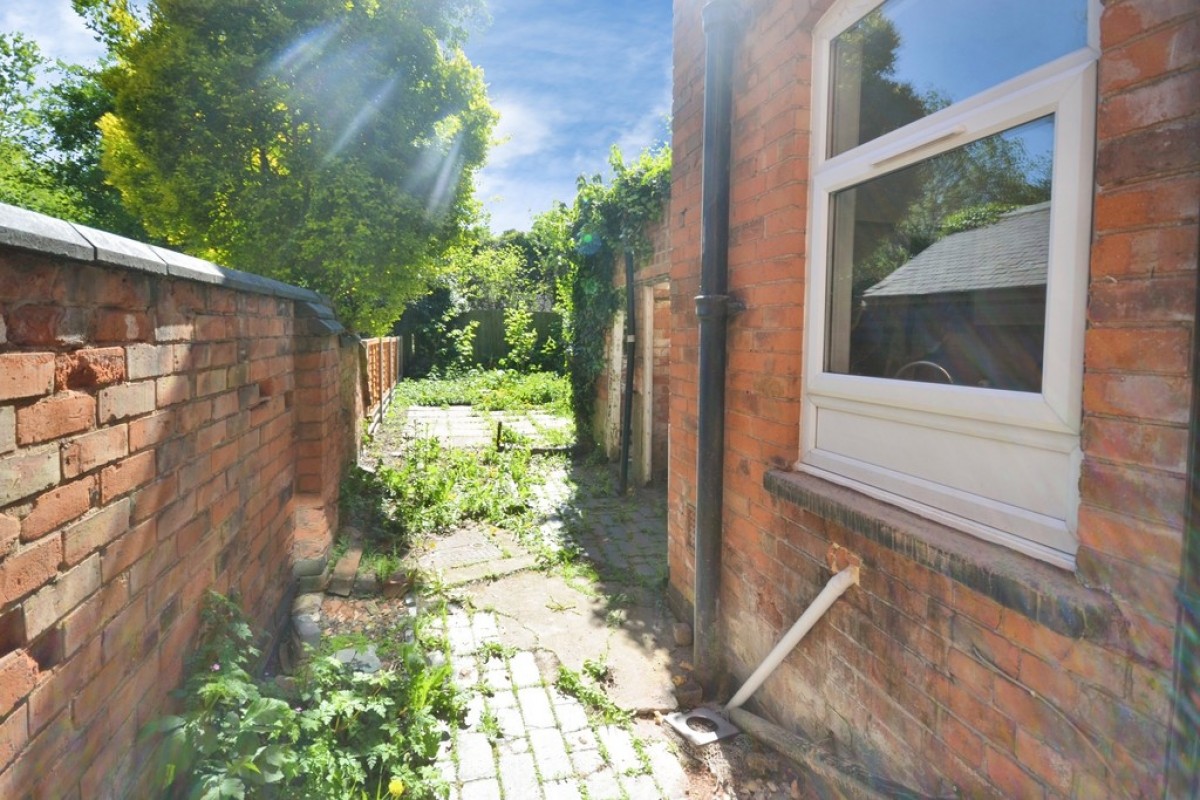 Ivy Road, Leicester