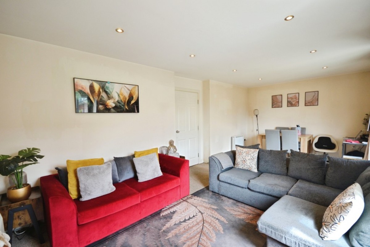 Apartment 3, 37 Blackbird Road