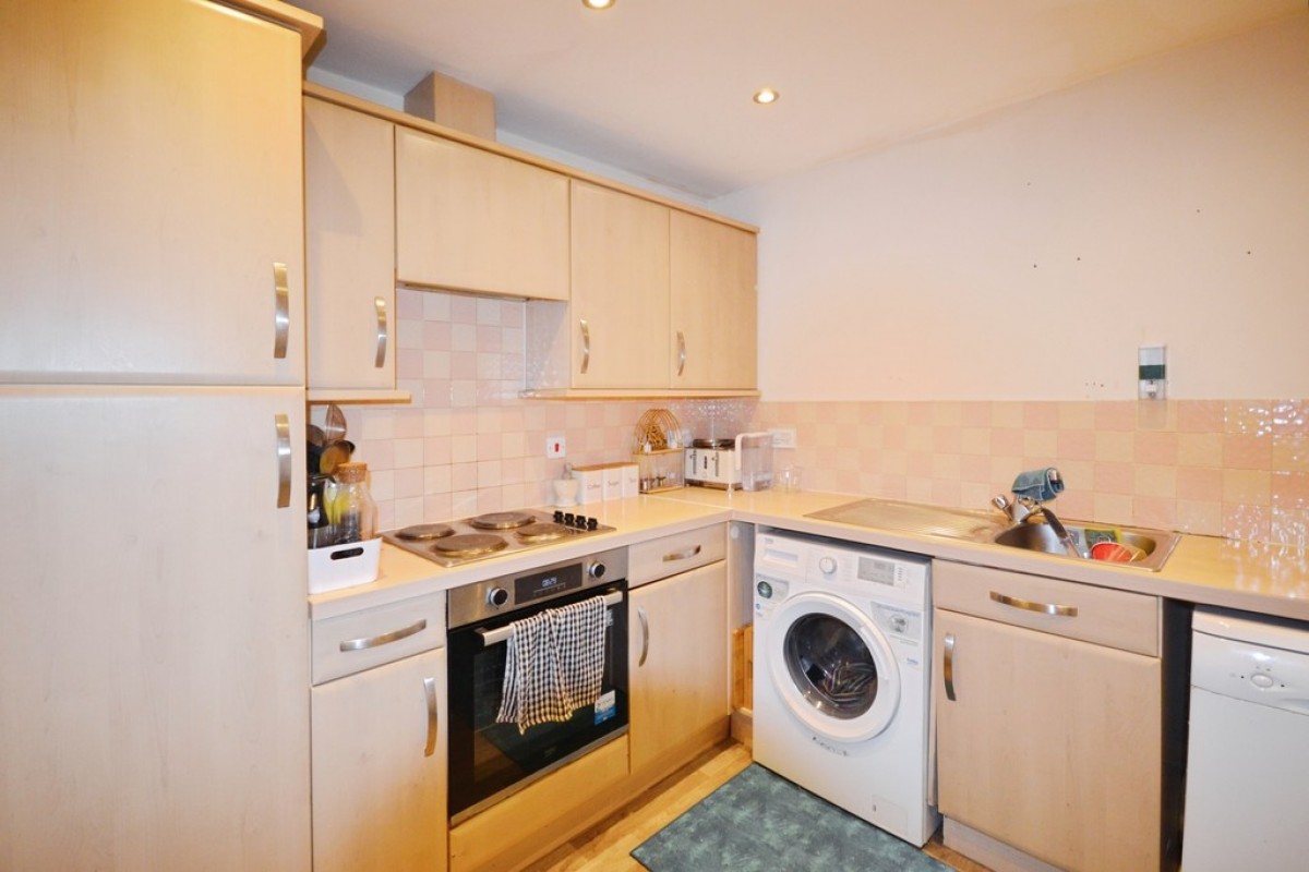 Apartment 3, 37 Blackbird Road