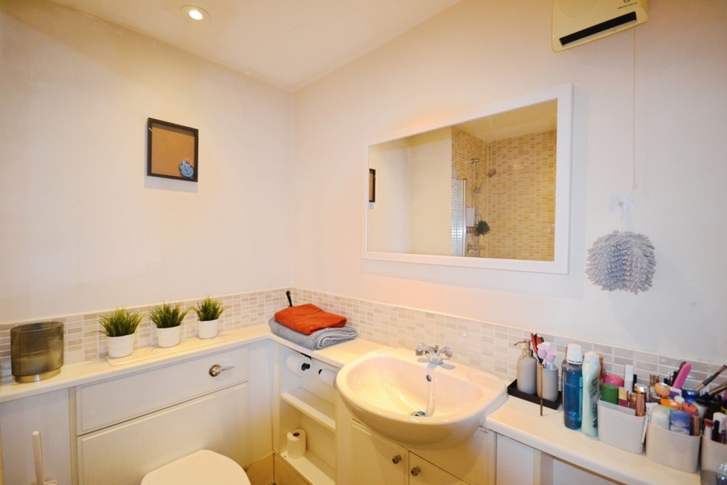 Apartment 3, 37 Blackbird Road