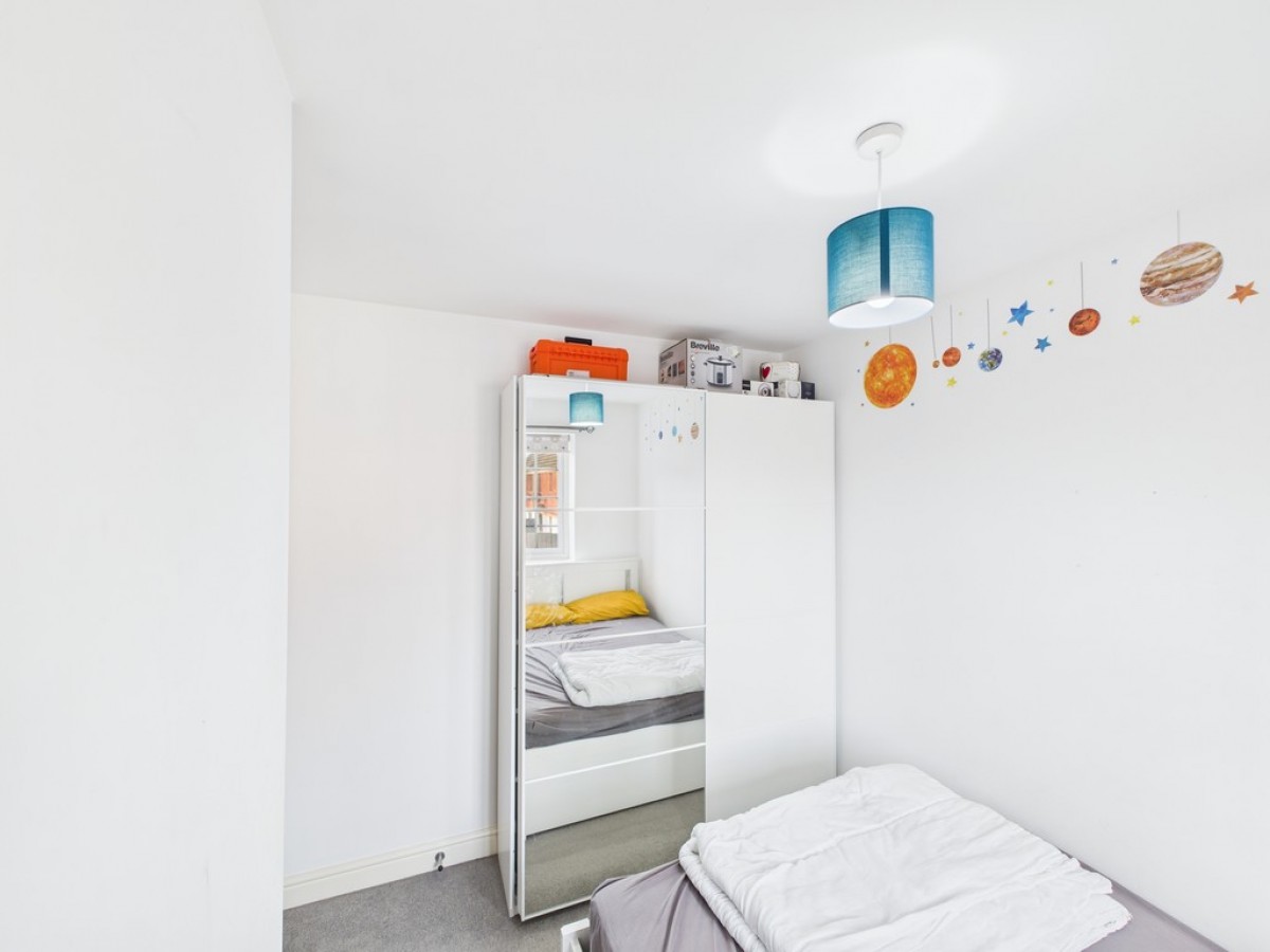 Wolsey Island Way, Leicester