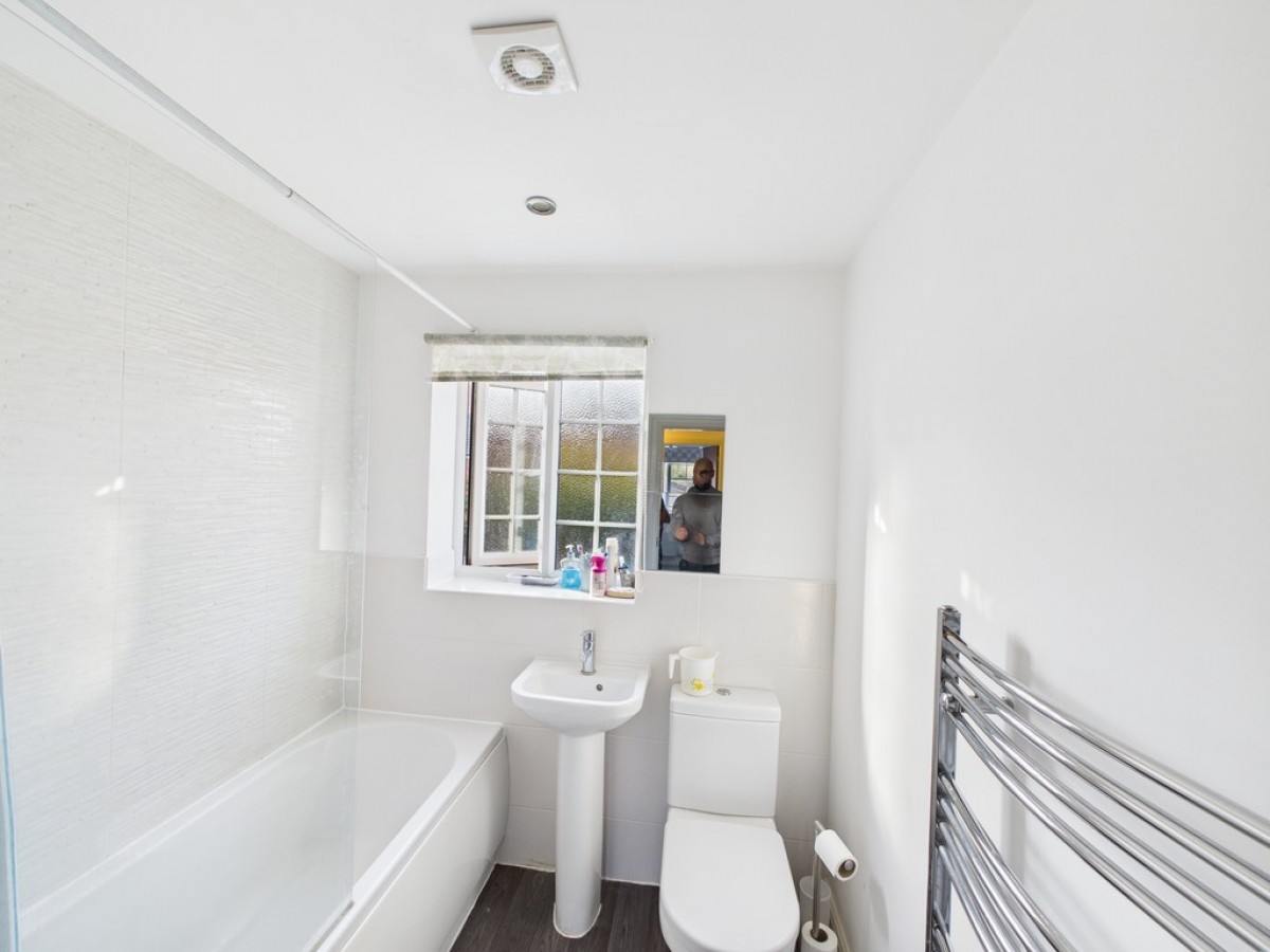 Wolsey Island Way, Leicester