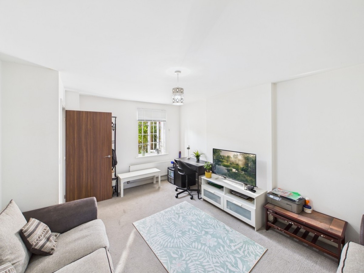 Wolsey Island Way, Leicester