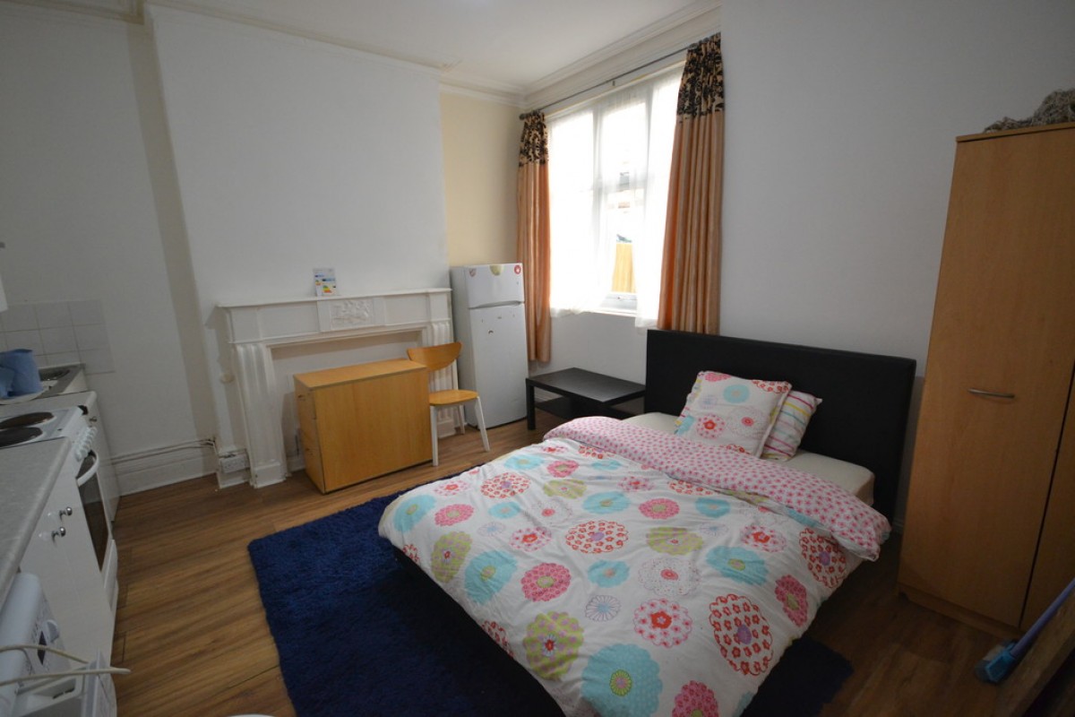 Ashleigh Road, West End, Leicester