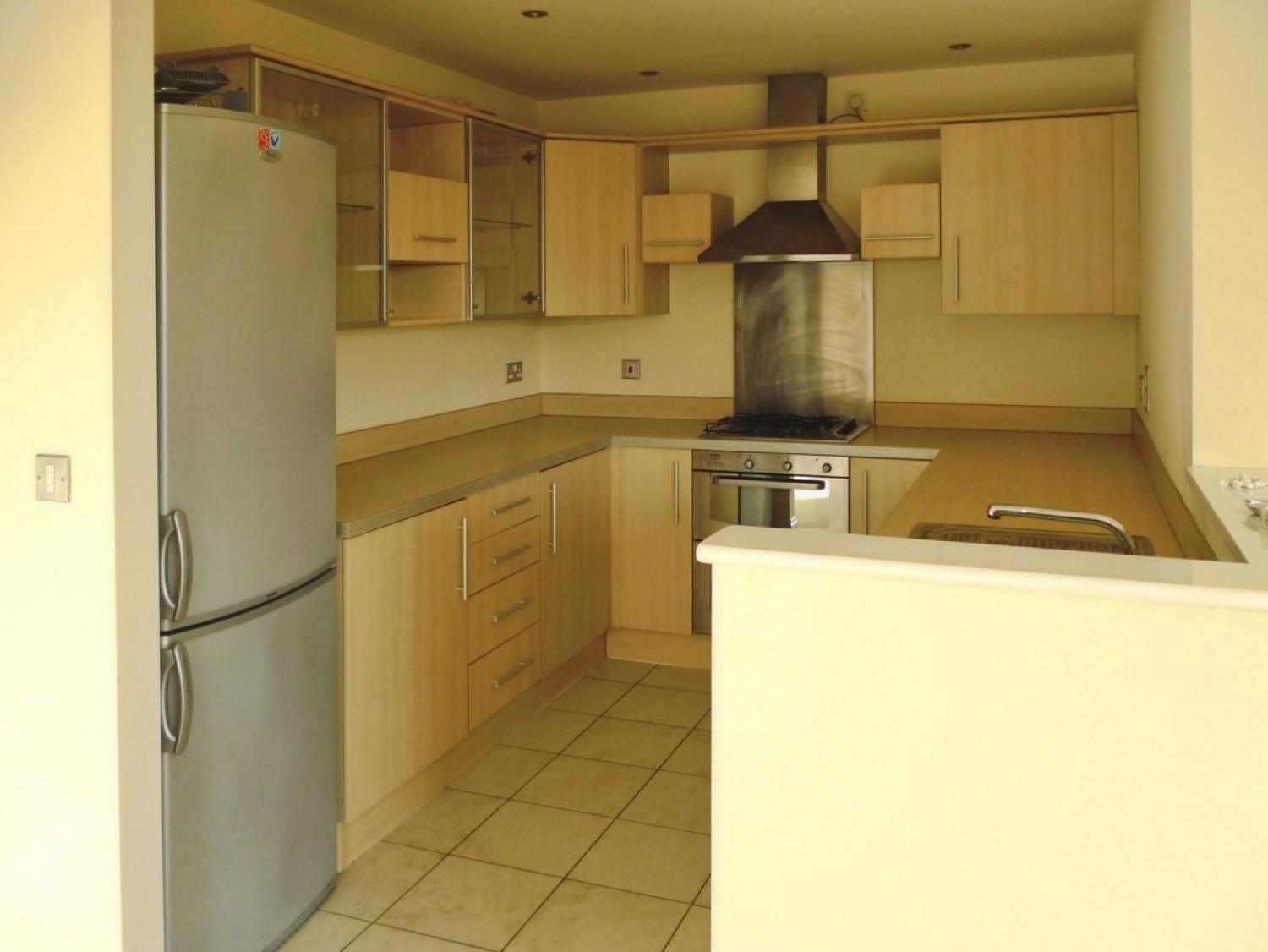 2 bedroom Flat for Sale Watkin Road, Freemans Meadow