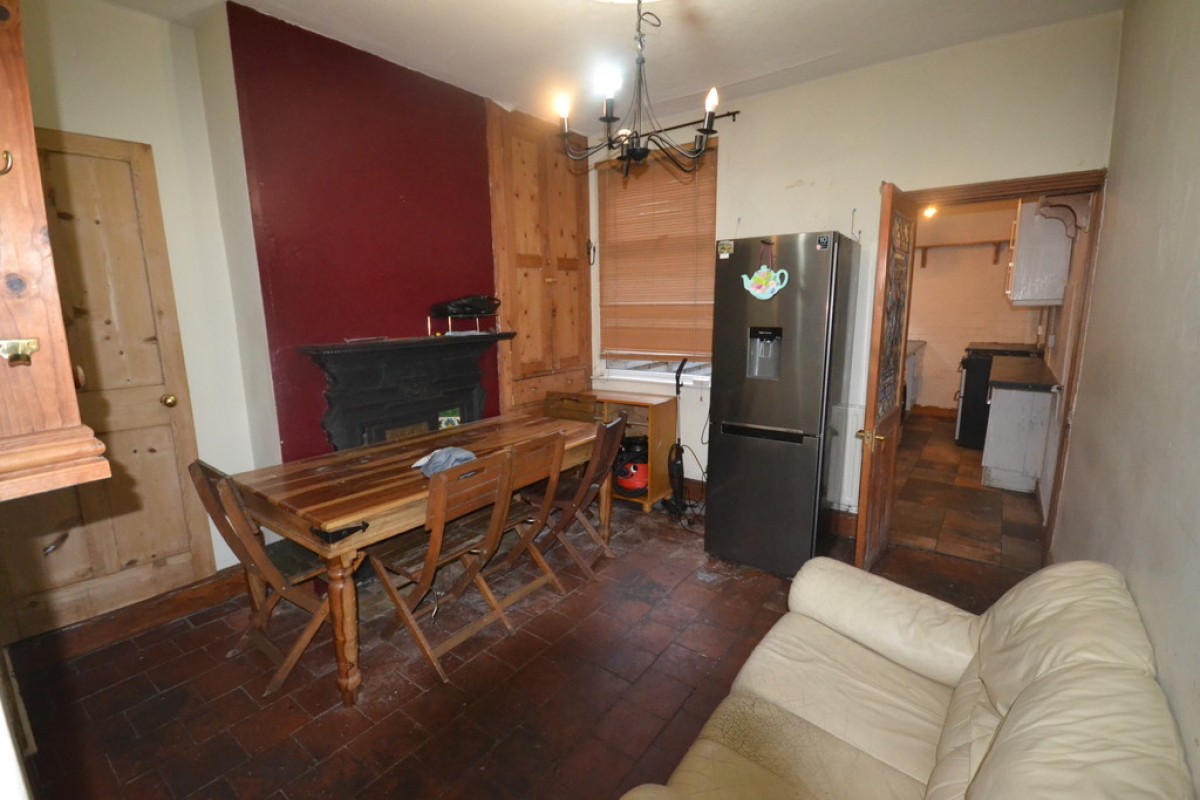 Avenue Road Extension , Clarendon Park, Leicester