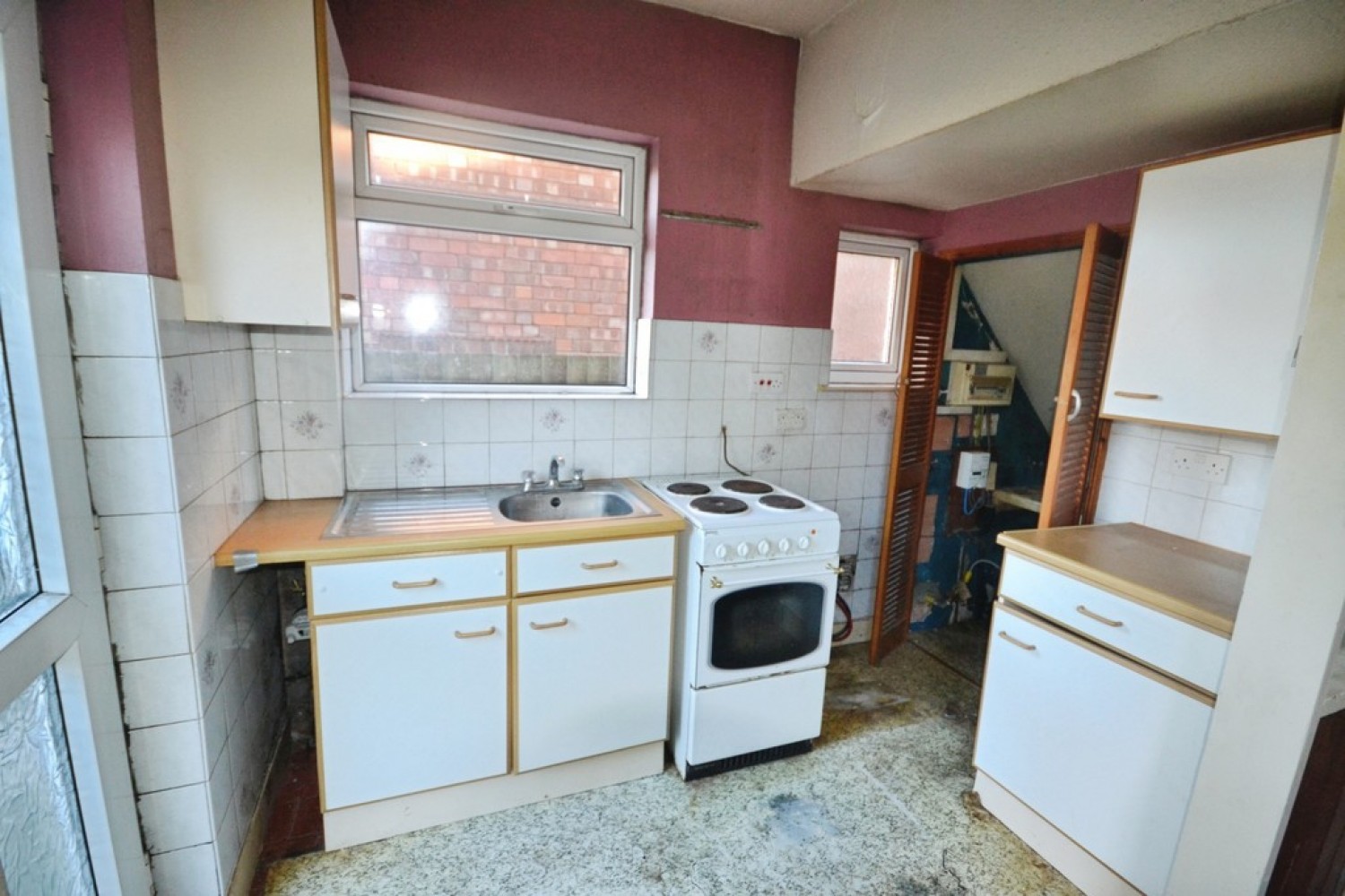 3 bedroom House in Somerset Avenue, Leicester