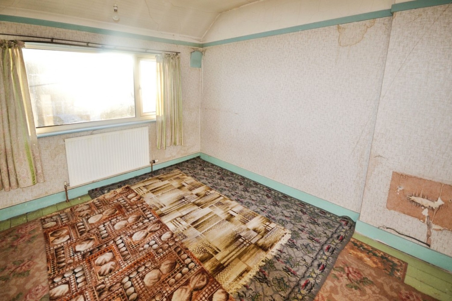 3 bedroom House in Somerset Avenue, Leicester