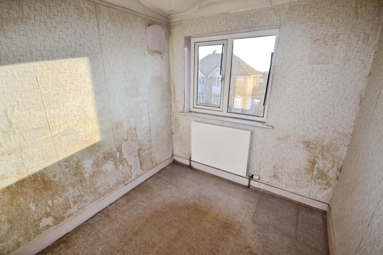 3 bedroom House in Somerset Avenue, Leicester
