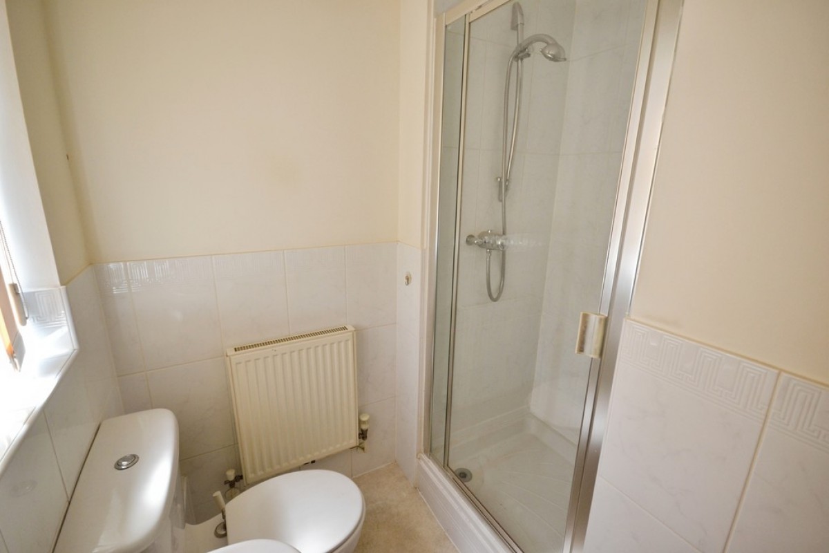 Montvale Gardens, Central Square