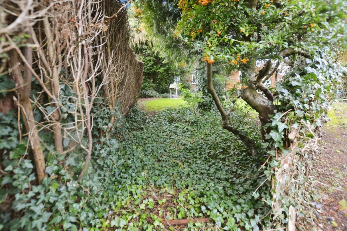 Dumbleton Avenue, Leicester, Leicestershire