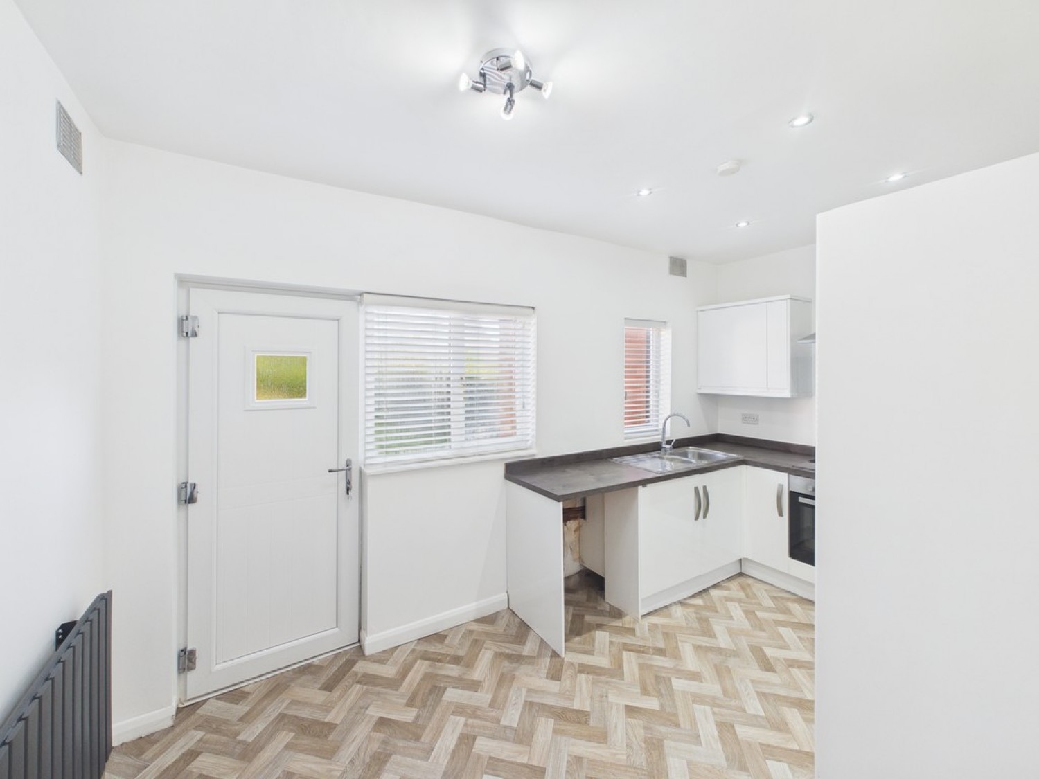 2 bedroom House for Sale Jean Drive , Leicester