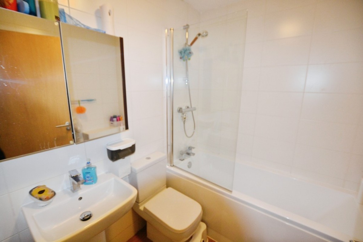 Crecy Court, Lee Circle, Lee Street