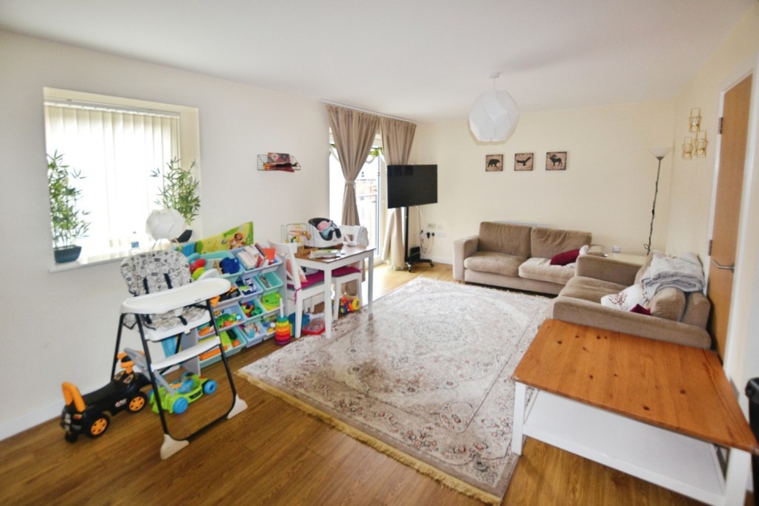 2 bedroom Flat for Sale Crecy Court, Lee Circle, Lee Street
