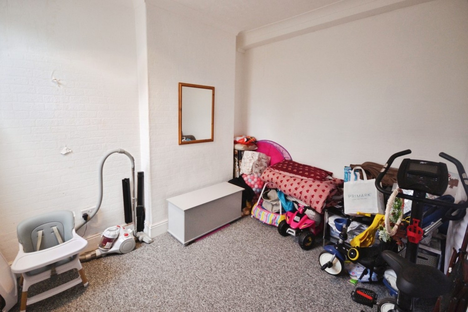 3 bedroom House for Sale Narborough Road, Leicester
