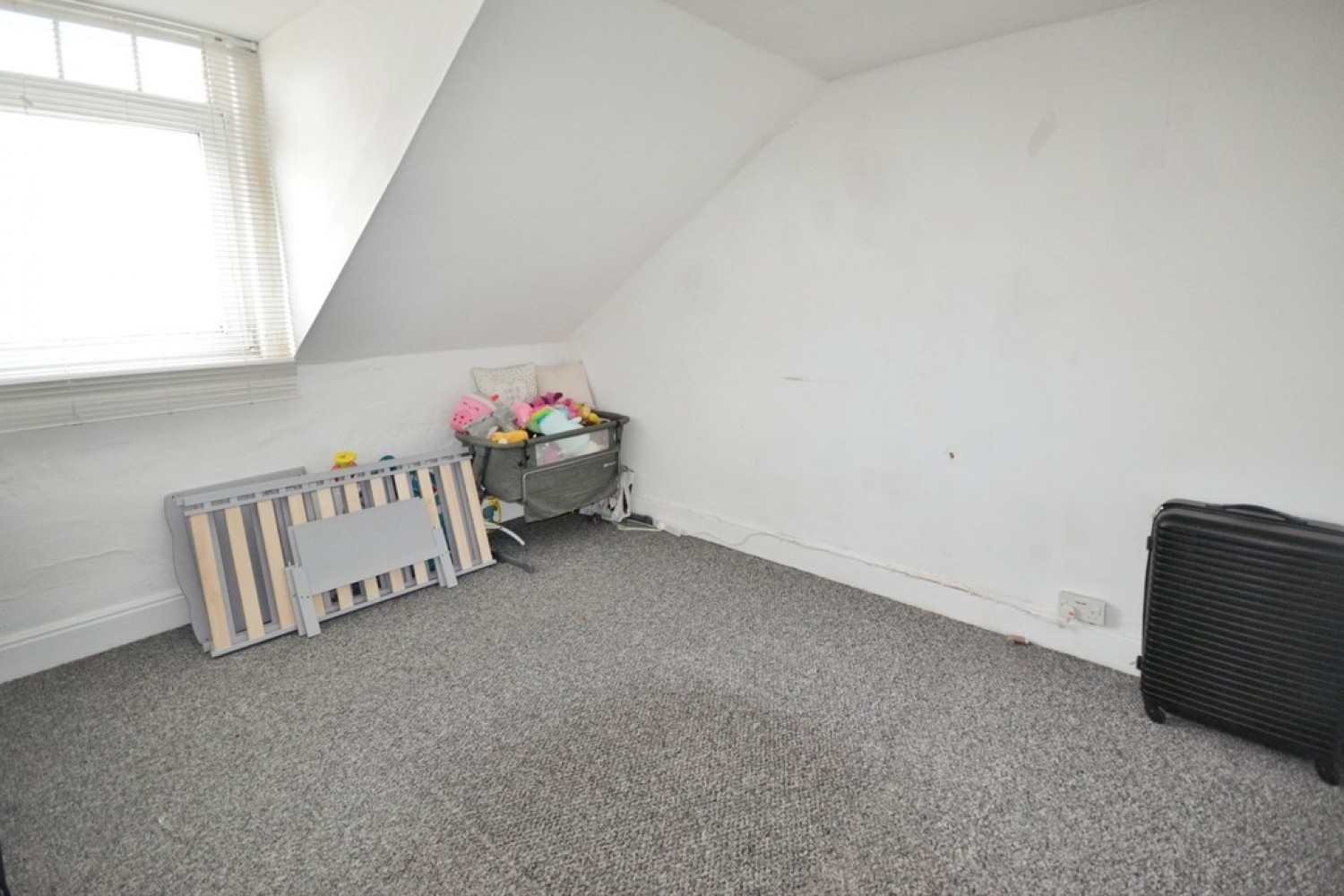 3 bedroom House for Sale Narborough Road, Leicester