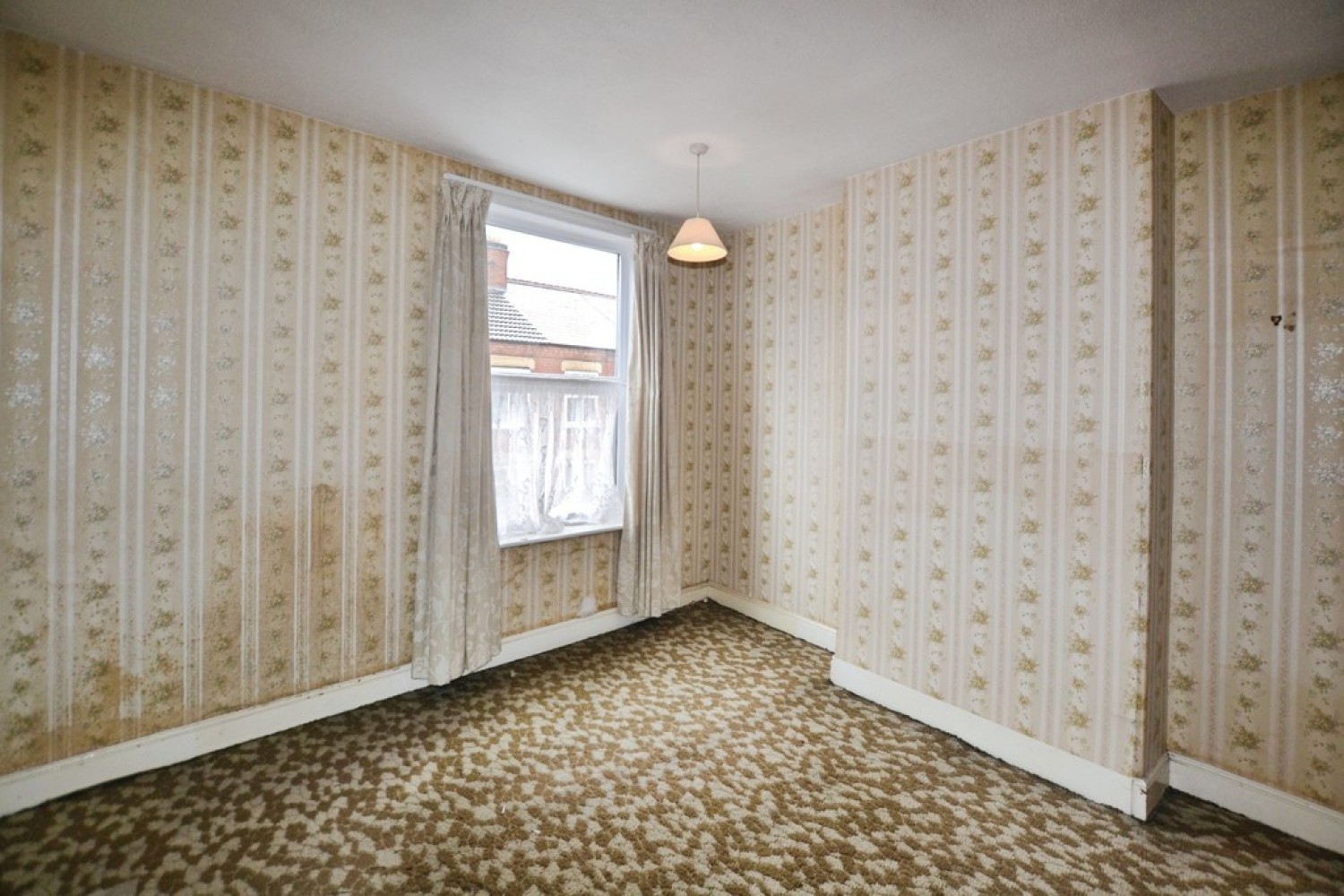 2 bedroom House for Sale Western Road, Leicester