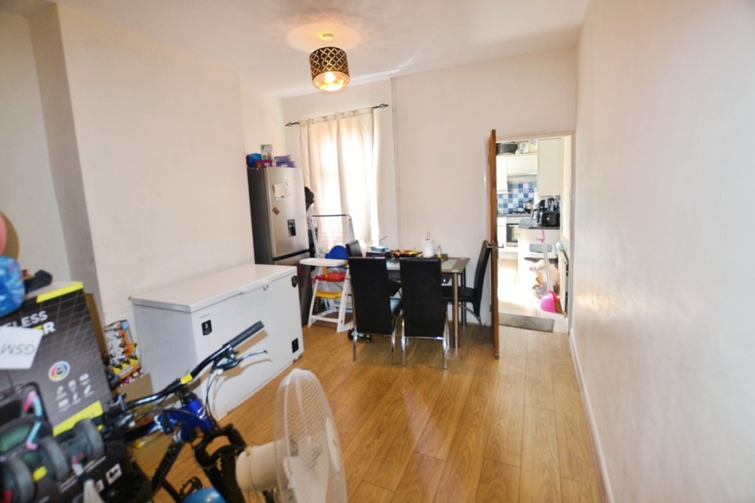 2 bedroom House for Sale Woodgate, Leicester, Leicestershire