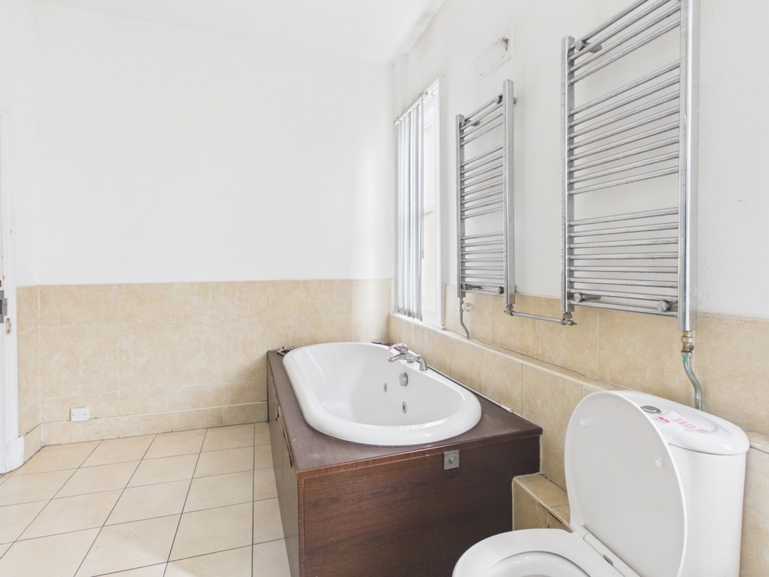 6 bedroom House for Sale Ashleigh Road, Leicester