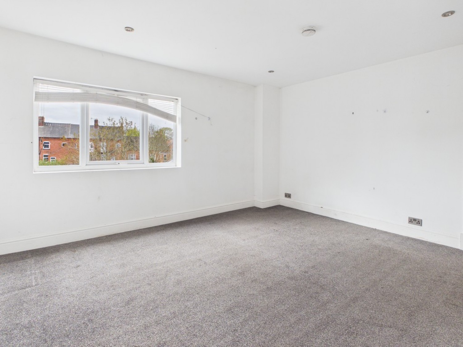 6 bedroom House for Sale Ashleigh Road, Leicester