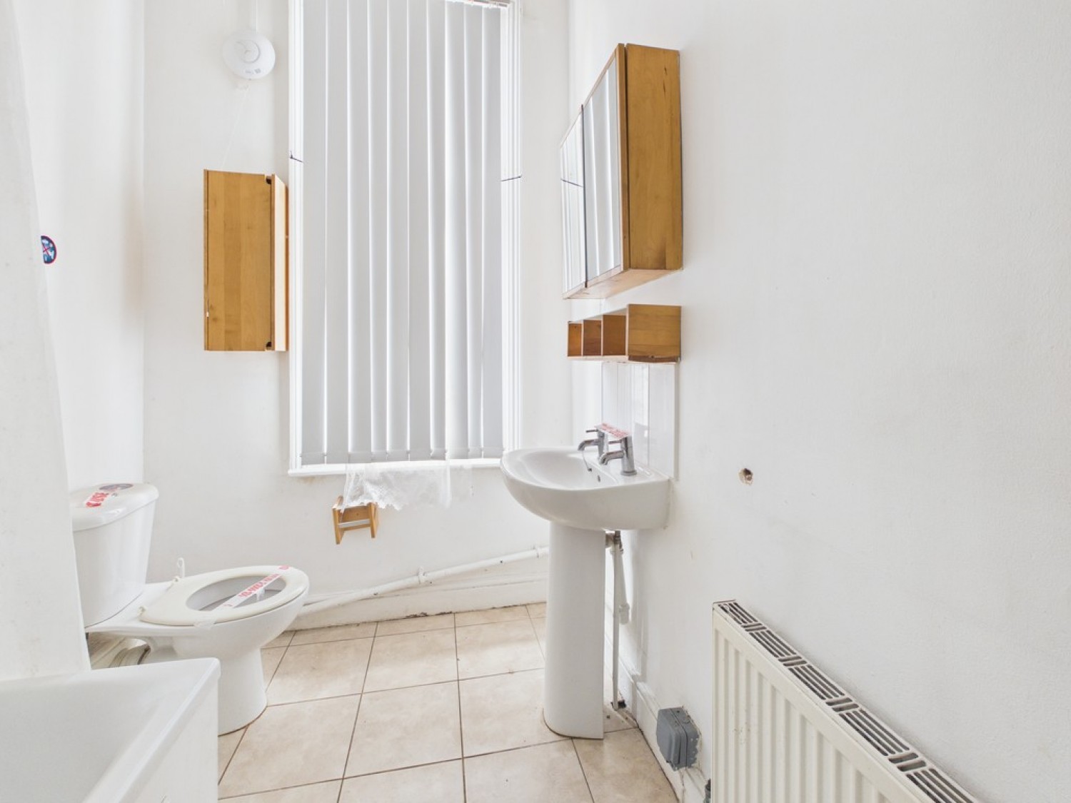 6 bedroom House for Sale Ashleigh Road, Leicester