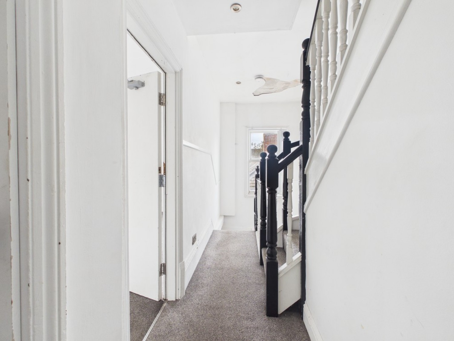 6 bedroom House for Sale Ashleigh Road, Leicester