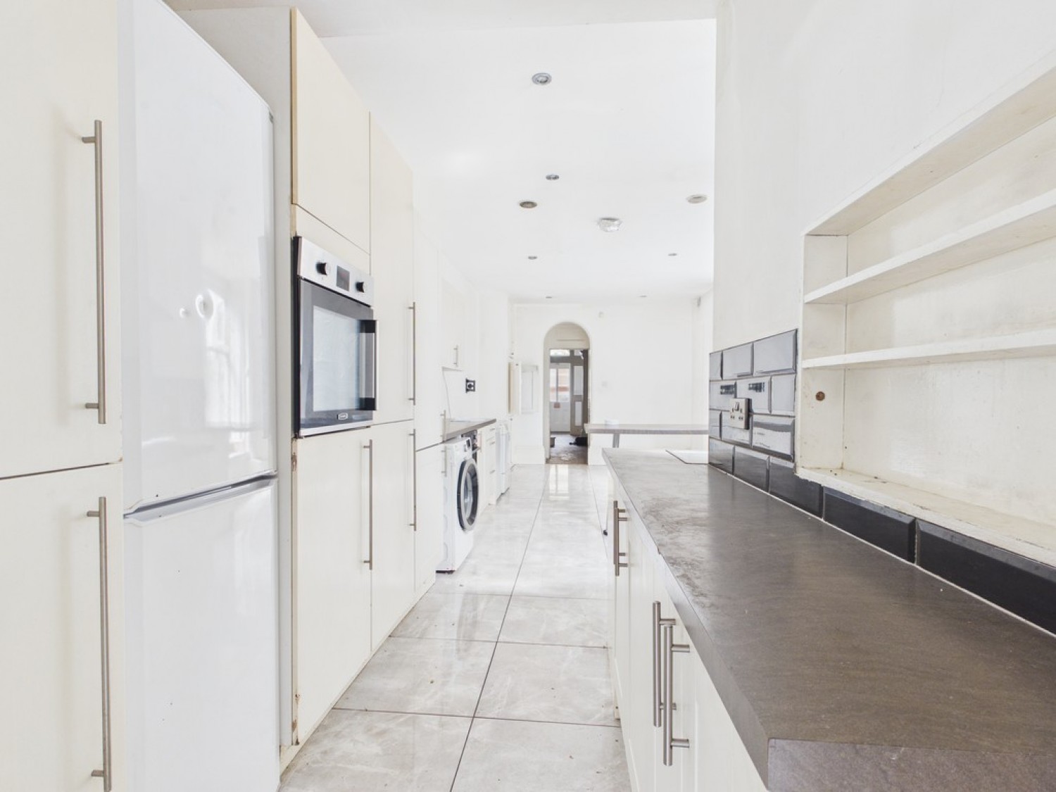 6 bedroom House for Sale Ashleigh Road, Leicester