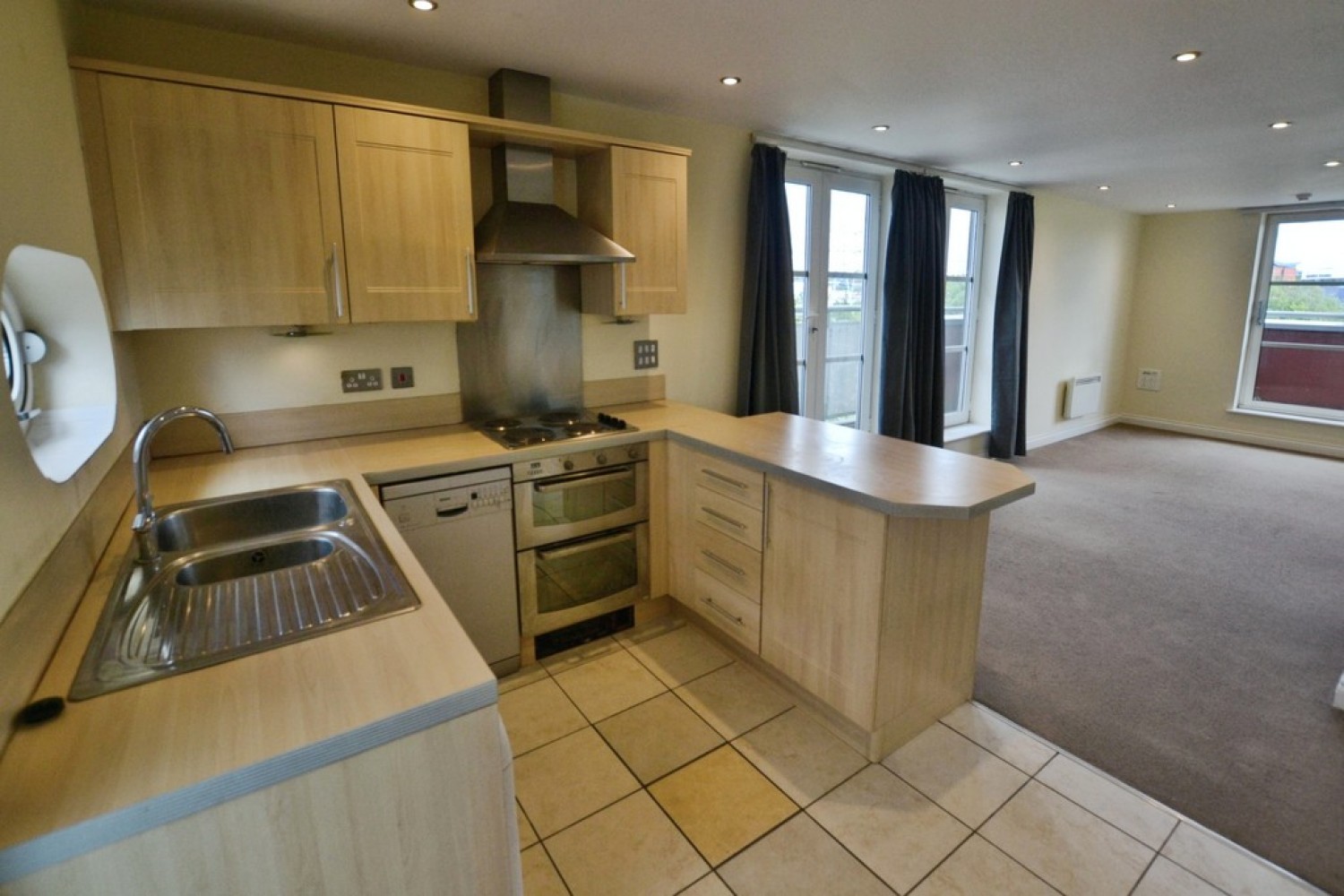 2 bedroom Flat for Sale Watkin Road, Freemens Meadow, Leicester