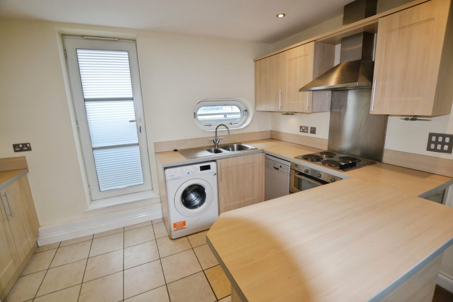 2 bedroom Flat for Sale Watkin Road, Freemens Meadow, Leicester