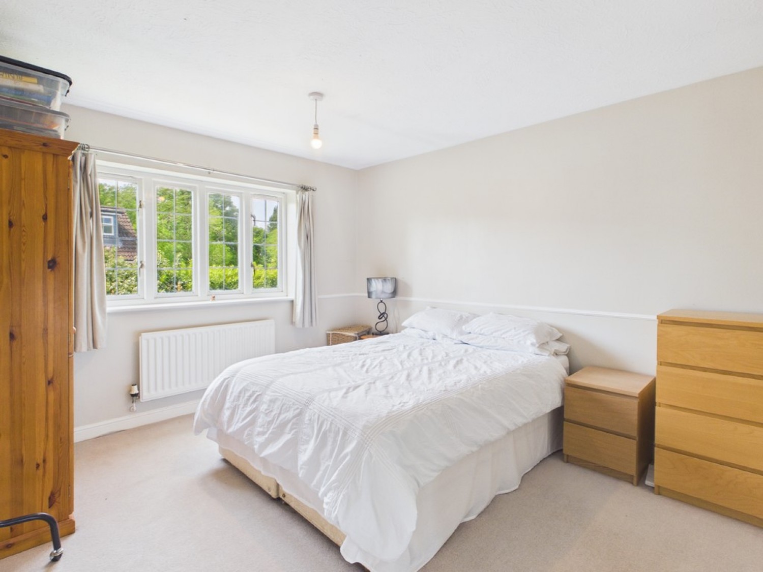 4 bedroom House for Sale The Quickthorns, Oadby, Leicester