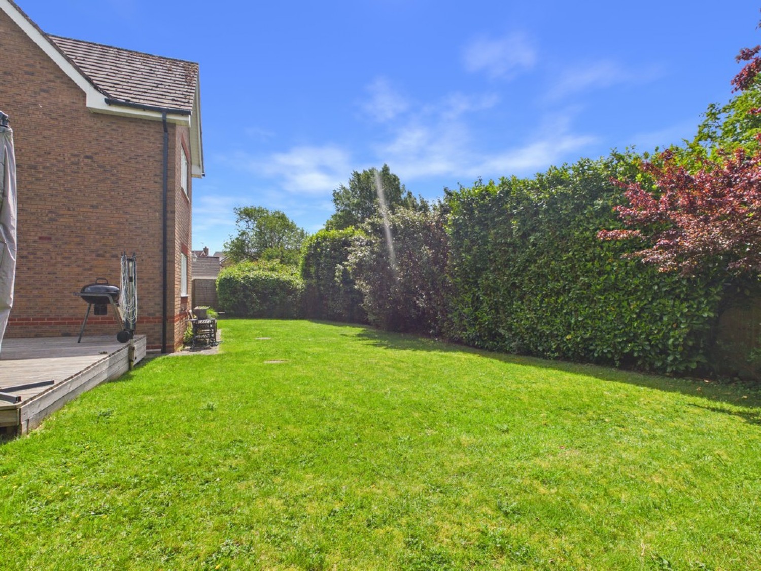 4 bedroom House for Sale The Quickthorns, Oadby, Leicester