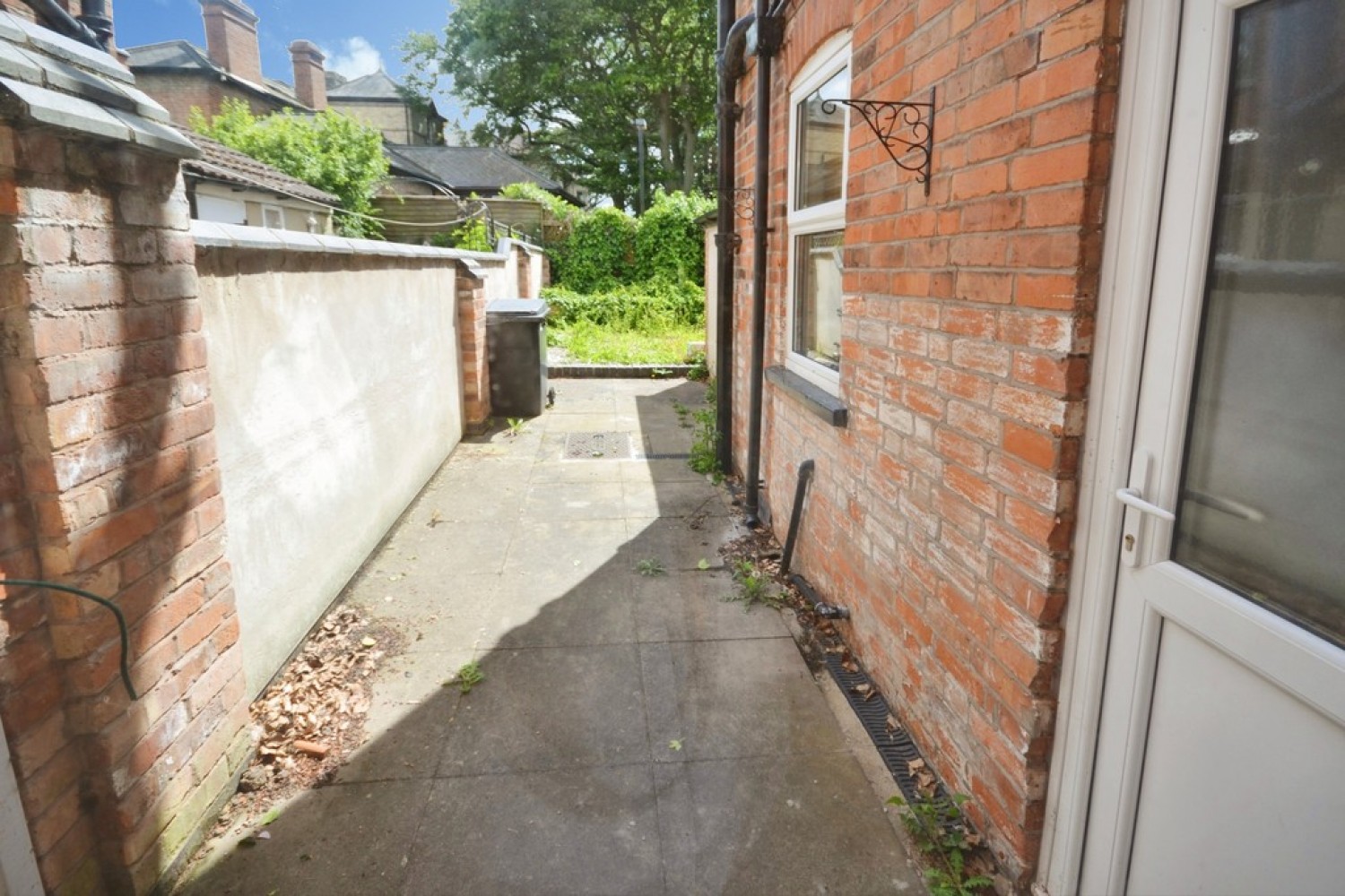 2 bedroom House for Letting Haddenham Road, Leicester