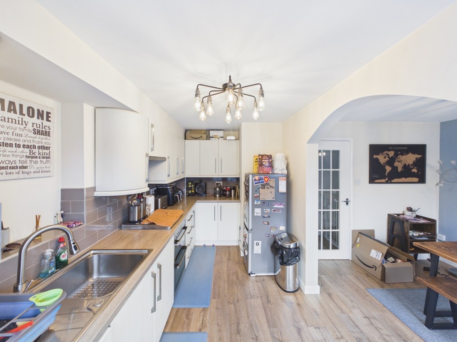 4 bedroom House for Sale Darwin Close, Leicester