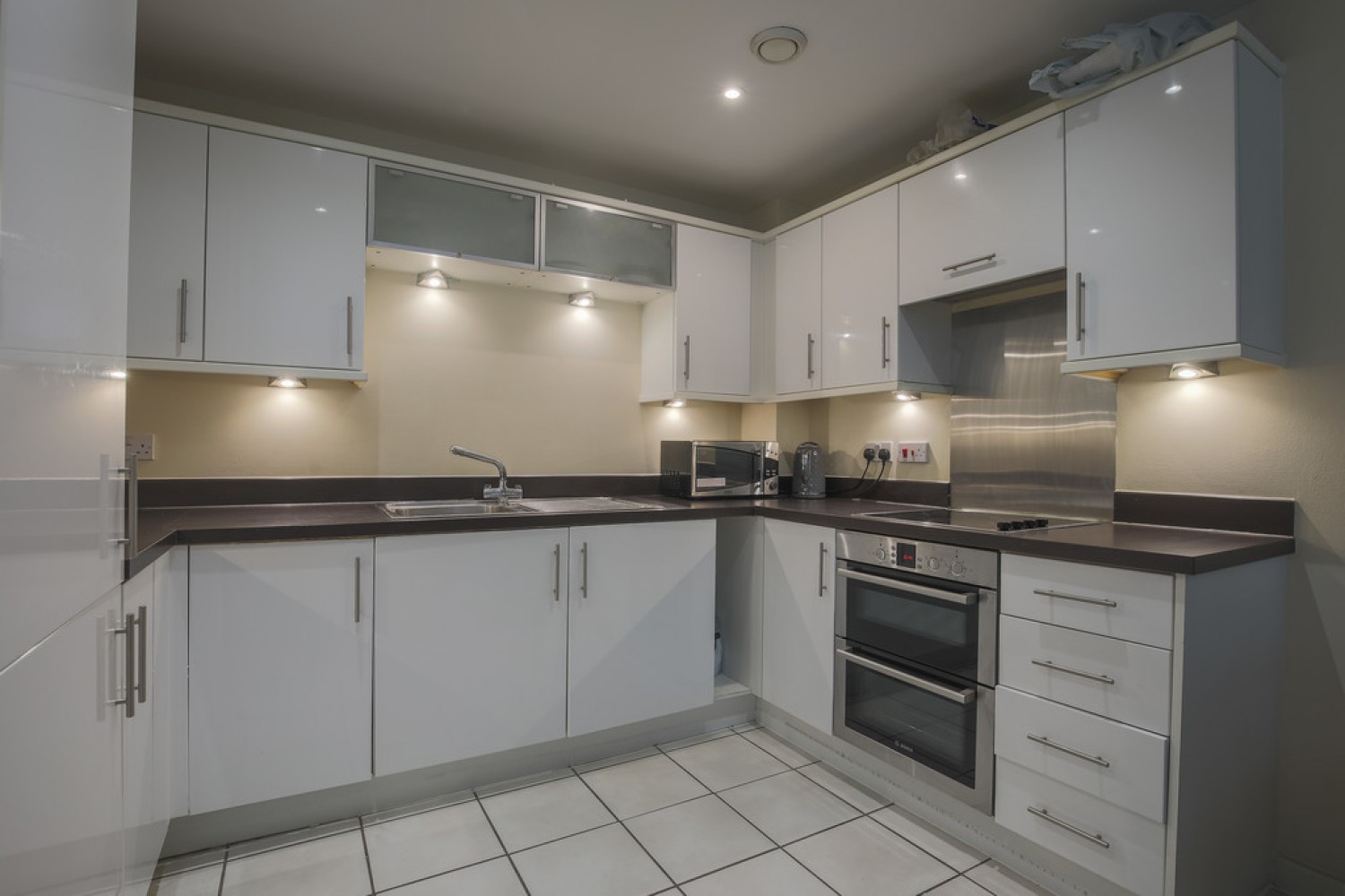 2 bedroom Flat for Letting Lanadron Close, Isleworth