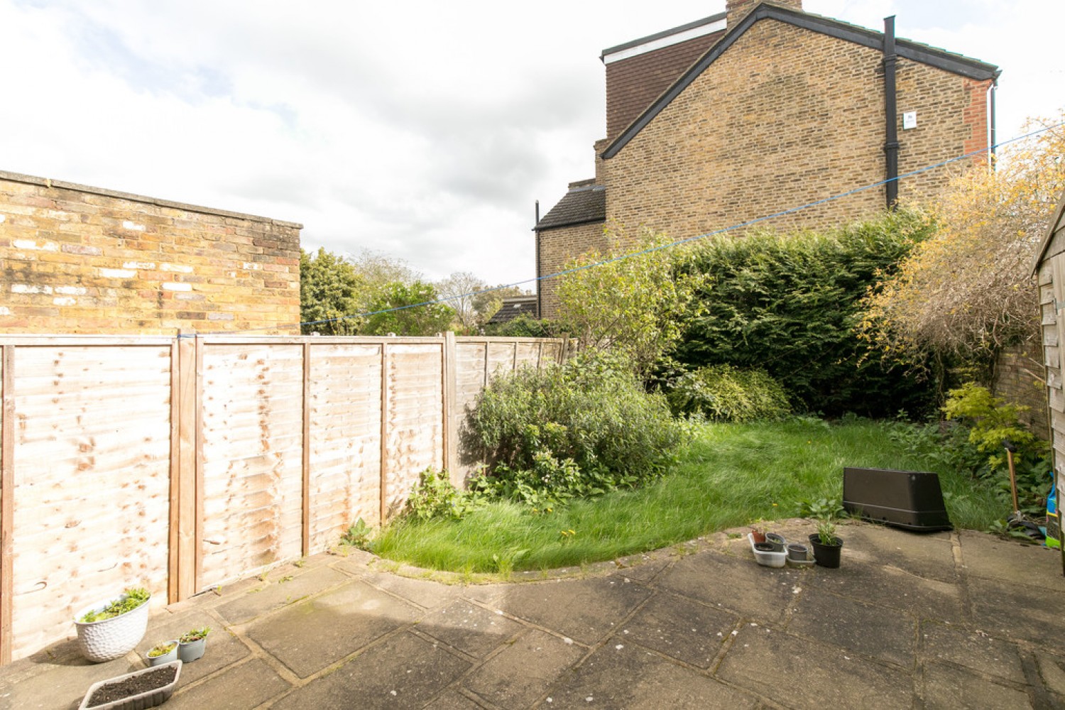 2 bedroom House for Letting Staines Road