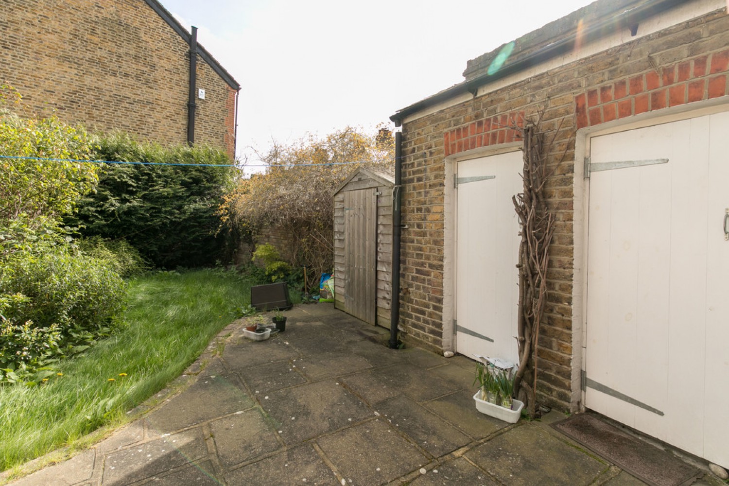 2 bedroom House for Letting Staines Road