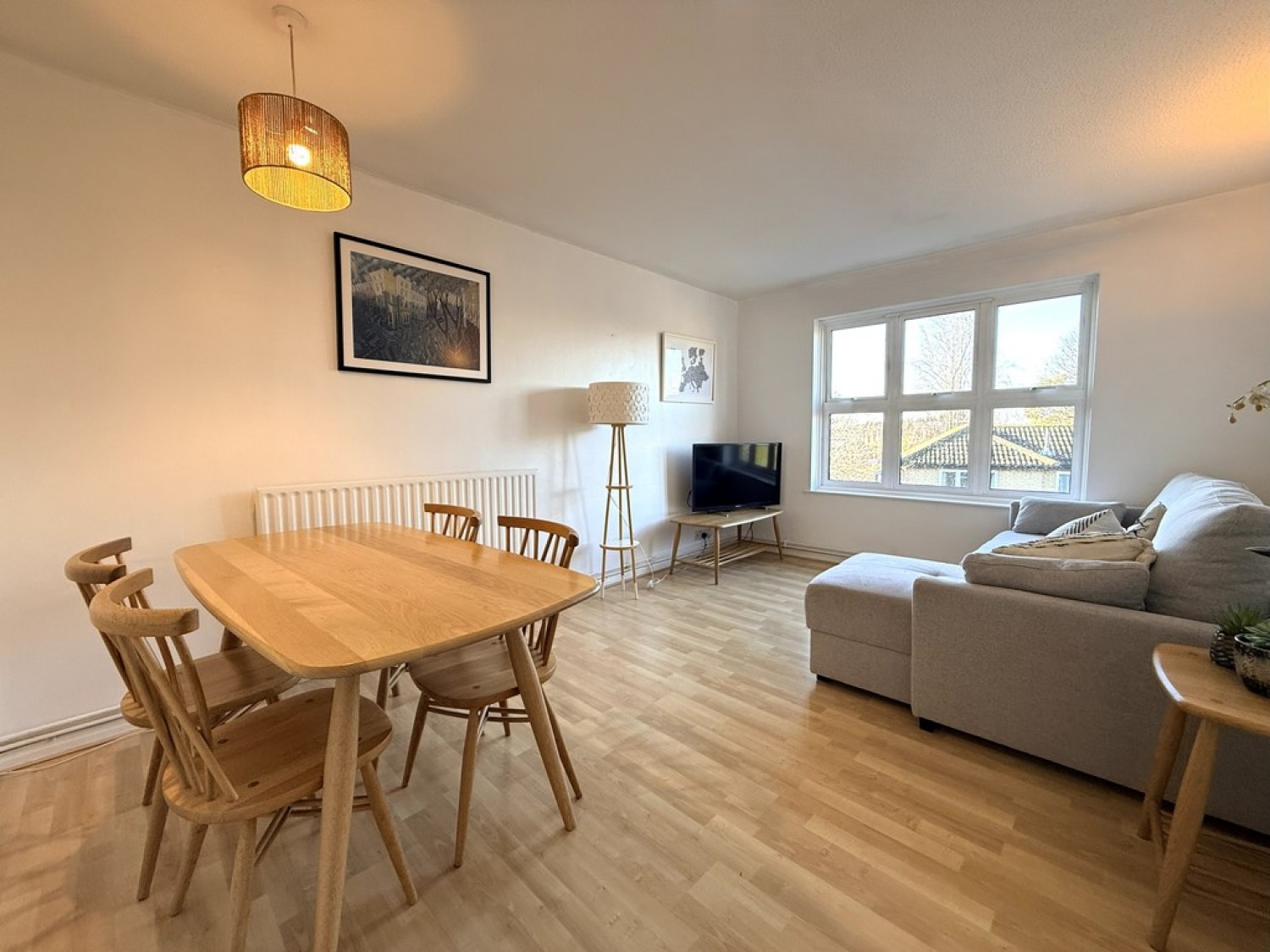 Ivybridge Close, Twickenham