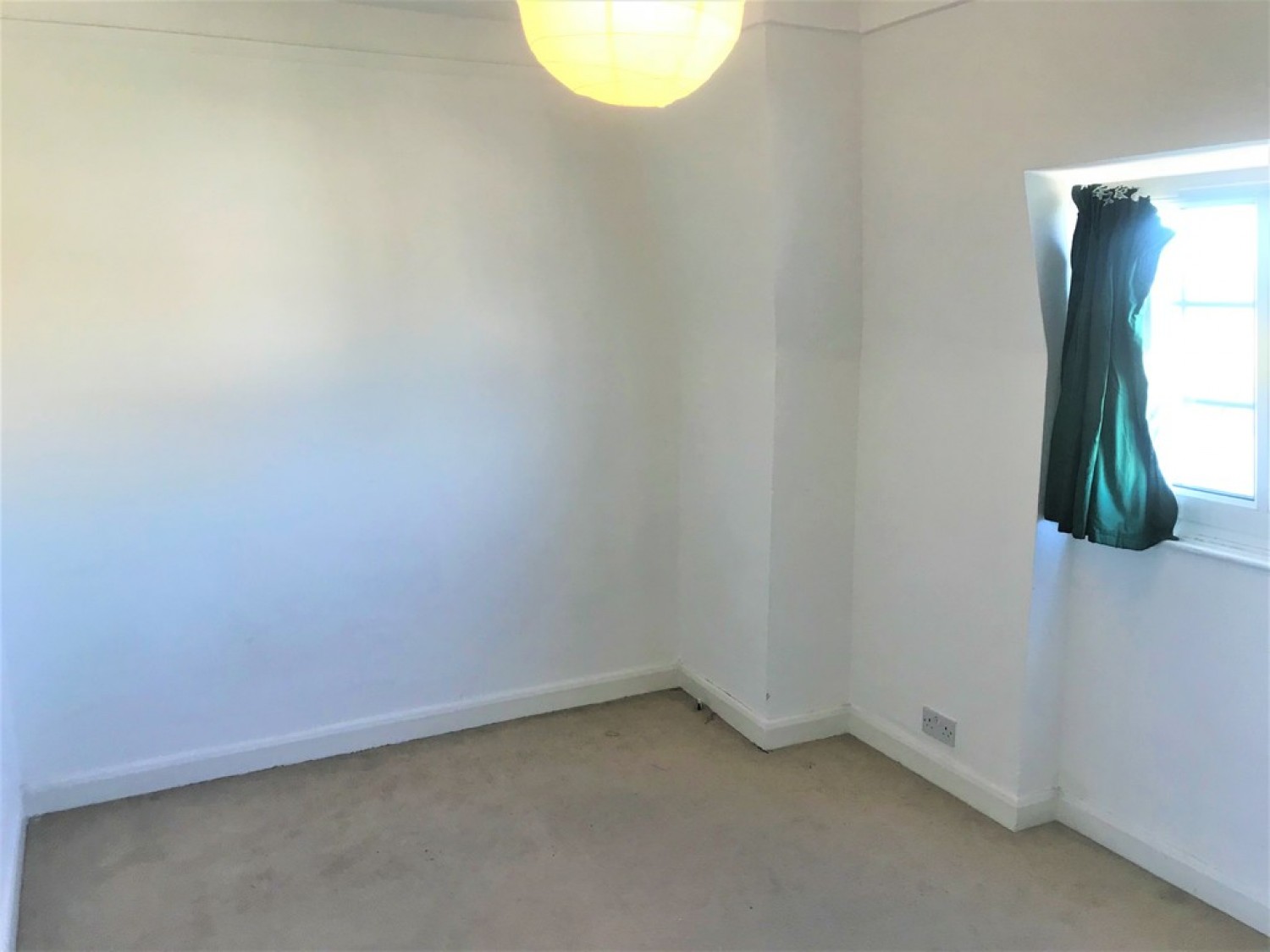 2 bedroom Flat in Lebanon Court