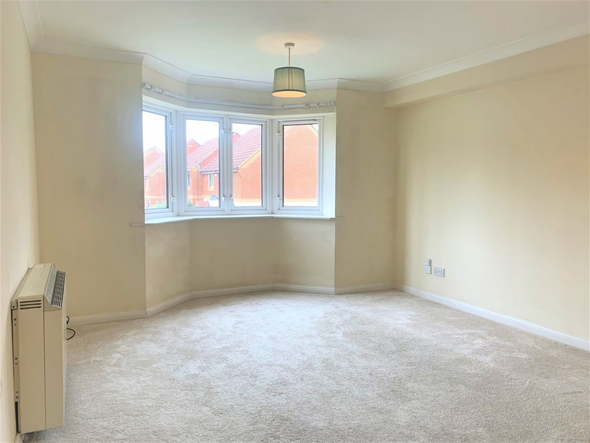 Varsity Drive, Twickenham