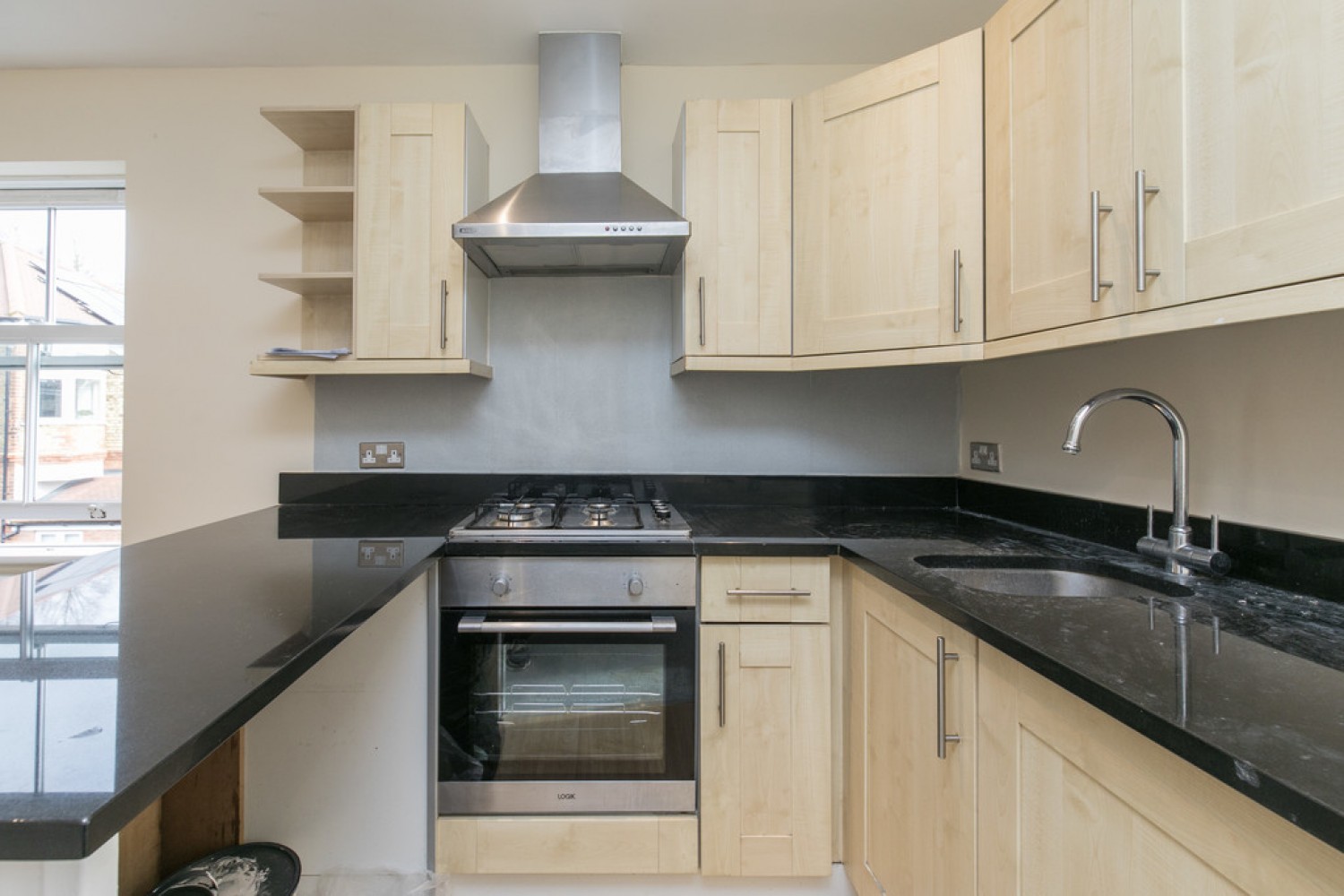 1 bedroom Flat in Nelson Road, Whitton