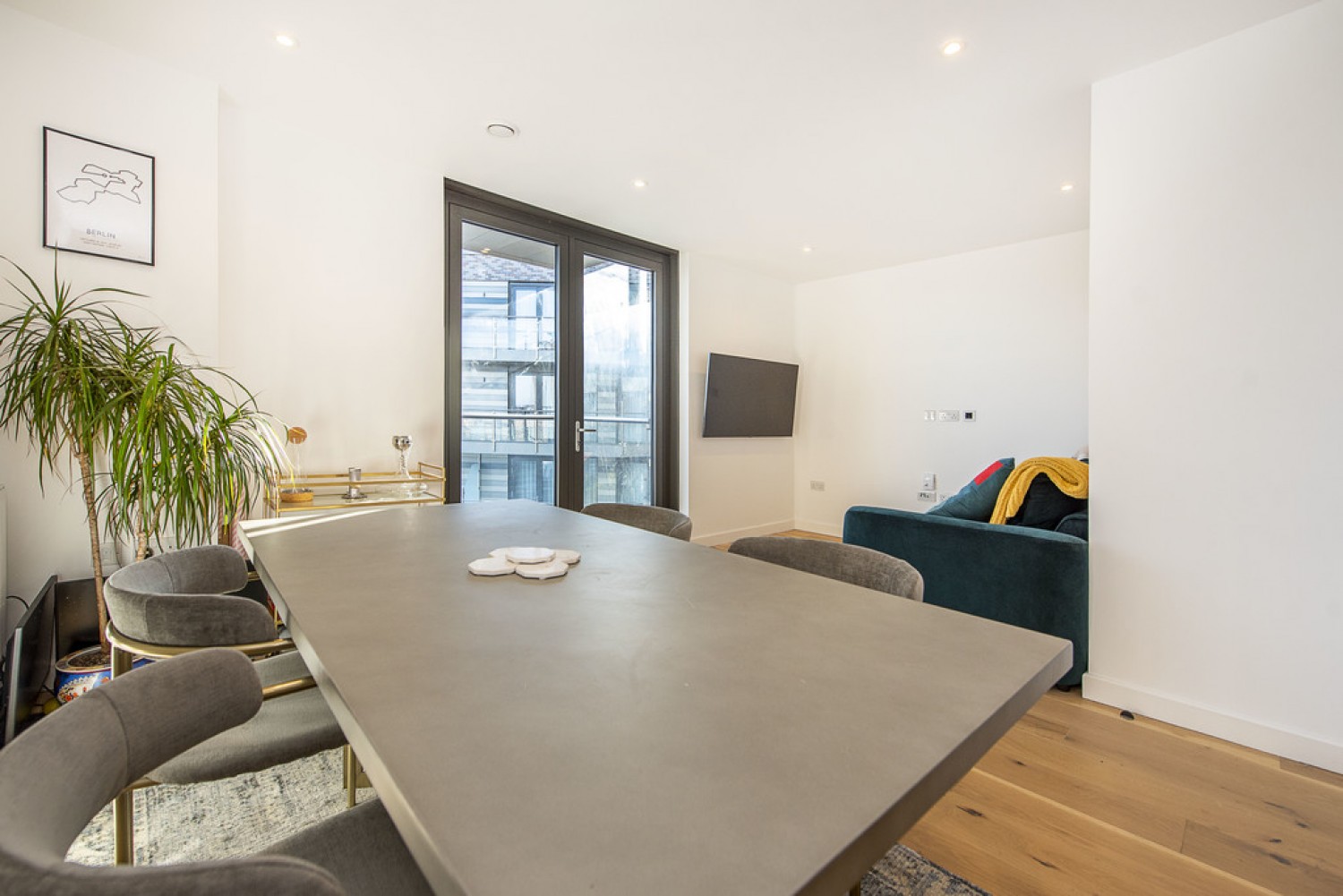 1 bedroom Flat for Sale Overbridge House, Twickenham